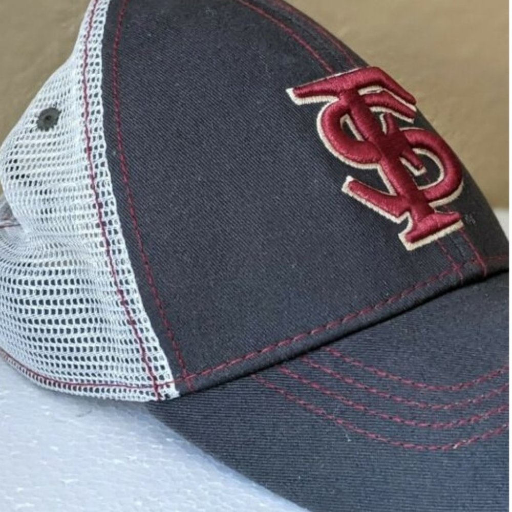 Women's Nike Dri-Fit Featherlight  FSU Florida State Seminoles Big Swoosh Hat